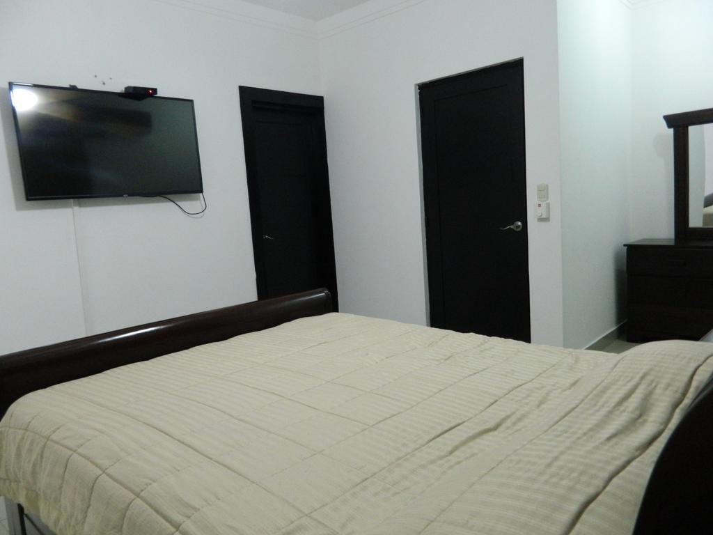 Residencial Vista Del Bosque Apartment Santiago De Los Caballeros Exterior photo